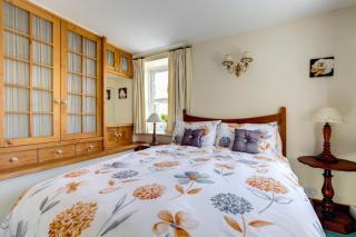 East Cottage - Thwaite - 8
