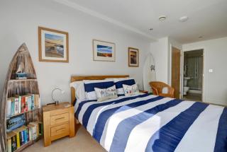 2 Ocean Point - 4