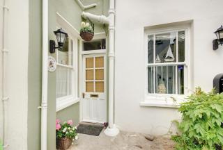 Corner Cottage - 5