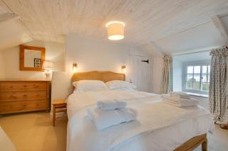 Rose Cottage - 2
