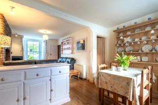 Seaview Cottage - 6