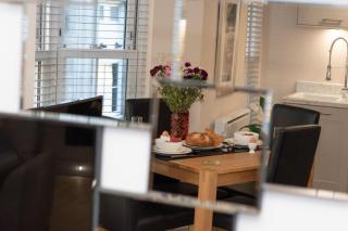 The Admirals Room 2 - 2