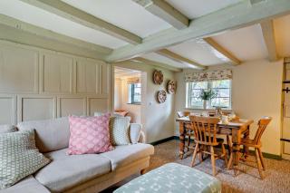 Oak Tree Thatched Cottage - 1