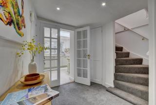Raleigh House - 1