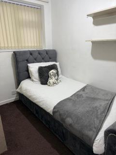 Tranquil Leicester Retreat in Oadby - Leicester - 8