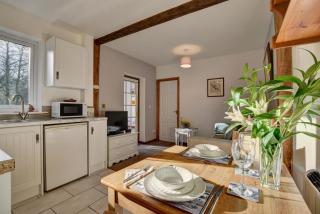 Kingfisher Cottage - East Down - 7