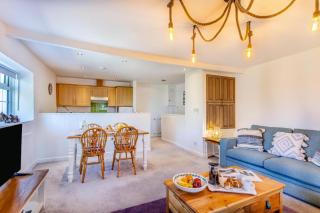 Foxglove Cottage - Bennetts Court - 7