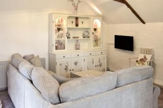 The Hayloft at Hembal Manor - 6