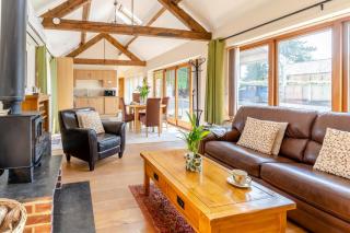Little Hendre Barn - 7