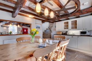 Rooks Cottage - 2