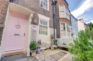 Peony Rose Cottage - 9