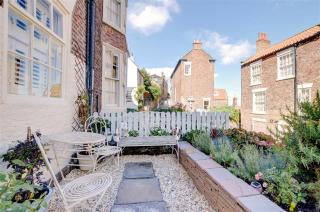 Peony Rose Cottage - 1