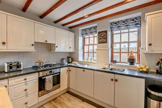 Salty Dog Cottage - 6