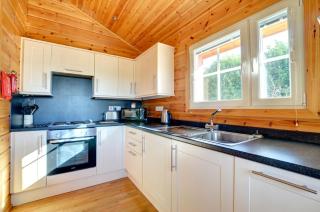 Silver Birch Lodge - 7