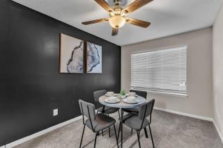 Charming King 2BR Suite in Research Triangle Park - 1