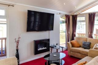 The Lodge - Stepaside - 5