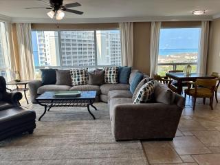 3096-Spacious Vacation Rental - 0