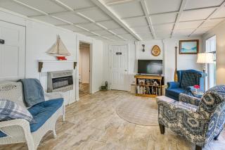 Explore Coastal Maine! Cozy Apt with Yard and Garden - 8