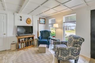 Explore Coastal Maine! Cozy Apt with Yard and Garden - 5