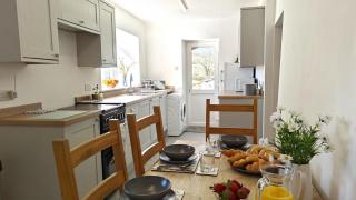 Lower Lock Cottage - 3