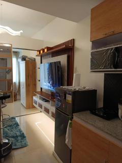 Modern Condo Retreat in Quezon City with Resort-Style Pool - Manila - 7