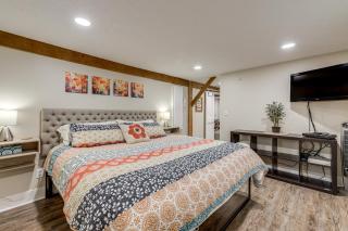 Private Ponds and Trails Hillsboro Nature Retreat! - 1