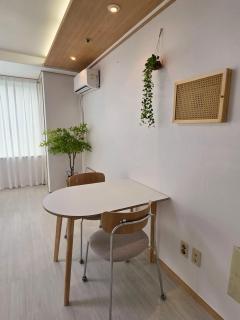 Warm Wood Stay Hwajeong - 3