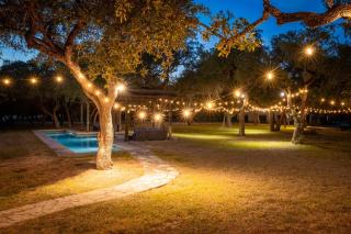 Ultimate Hill Country Retreat, POOL, Creek, Sleeps 10 - Dripping Springs - 4