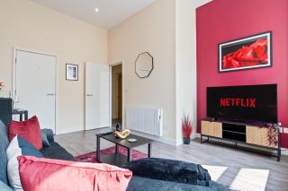 Prime Location - Modern 1BR in Canterbury Centre - 4