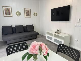 Sunny Terrace Apartment - 3