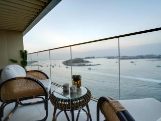 Beachfront 2B with Stunning Sea and Sunset Views Grand Bleu - 7