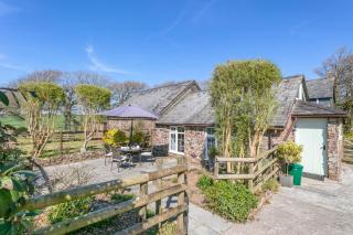 Willow Cottage - Bennetts Court - Week Saint Mary - 0