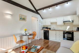 Willow Cottage - Bennetts Court - Week Saint Mary - 2