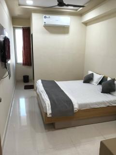 hotel sky inn - 1