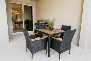 4Q/3B * Nova e Luxuosa c/Piscina Priv * - 7