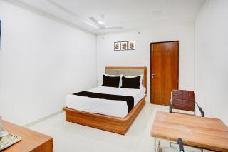 Super Townhouse Oak Public Garden Hanamkonda Formerly Vishnu Grand - 0