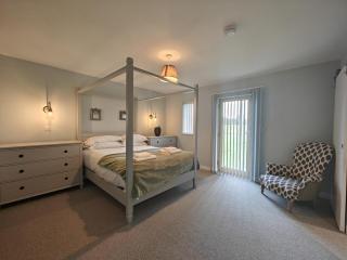 Beech View 1 - 6