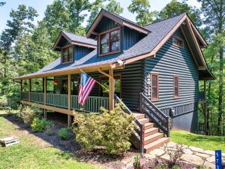 The Holiday Cabin at Lake Lure - 0