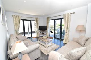Hectors House - 8