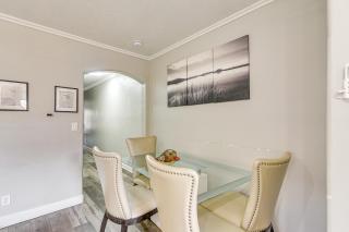 Walk to Harrisburg Blvd: East Downtown Houston Apt - 5