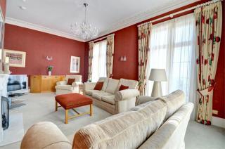 The Perfect Sea View Apartment - Scarborough - 4