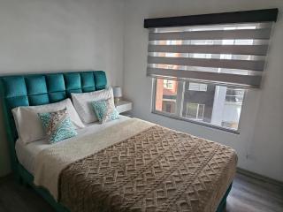 Departamento ideal para trabajo o turismo, cerca de Embajada A, Solca y Estadio O - 6