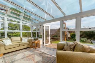 The Cottage - West Hall - 8
