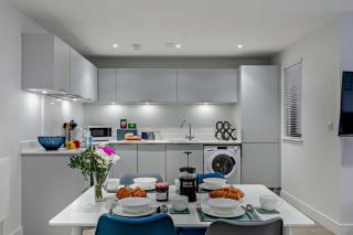 Surfers Paradise - P5 - 6