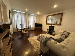 70 North End Road - 2