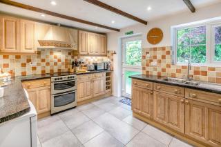 Hollow Tree Cottage - 3