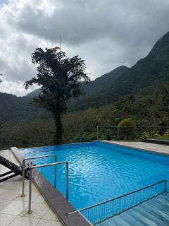 Mountview Holidays - 6