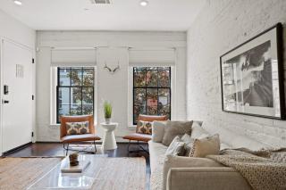 Group-friendly Suite Near Bourbon Street - 3