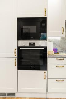 Upscale Comfort 3 Beds over Harrods Residence - 8