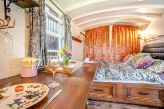 1 Bed in Dihewyd oc-m32354 - 2